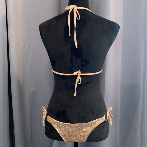 BRAND NEW NEVER WORN Rosegold Sequin Bikini w/ silver circles. Size Small. - Picture 7 of 8